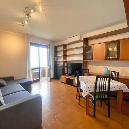 Lube Apartment *